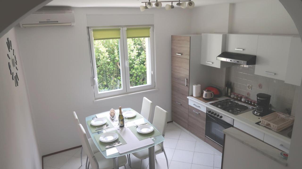 Adria Apartment Rijeka Exterior photo